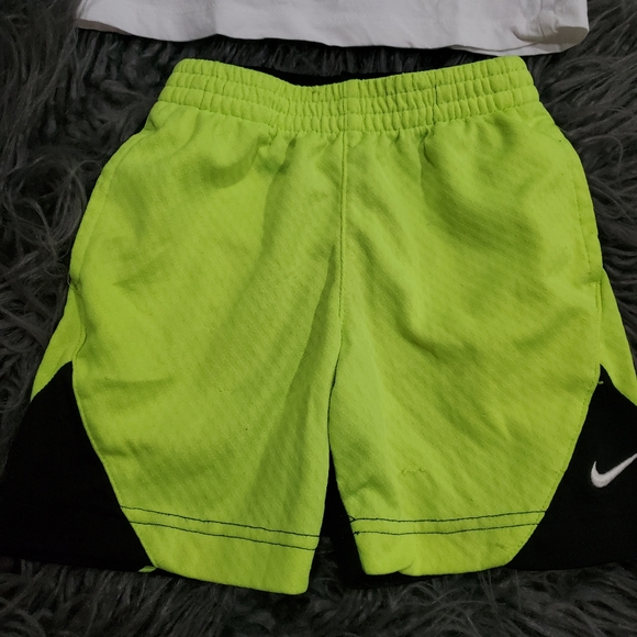 Toddler Nike Outfits - Picture 5 of 5